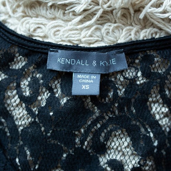 Kendall & Kylie Crop Button Up Lace Bell Sleeve - Picture 3 of 8